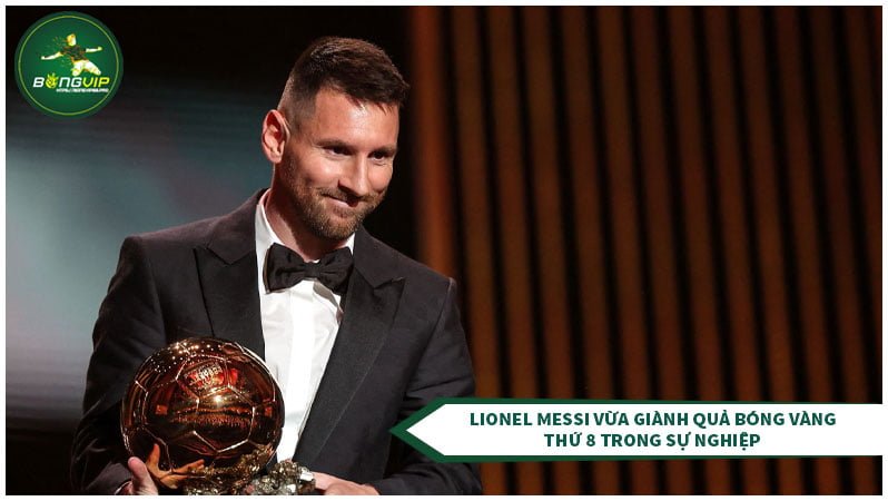 Ronaldo đánh bại Messi Trong cuộc đua 'Quả bóng vàng Dubai' 2 Lionel Messi giành Quả bóng vàng thứ 8 trong sự nghiệp